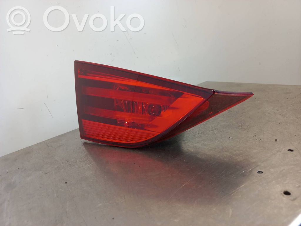 Tailgate rear/tail lights   03427500