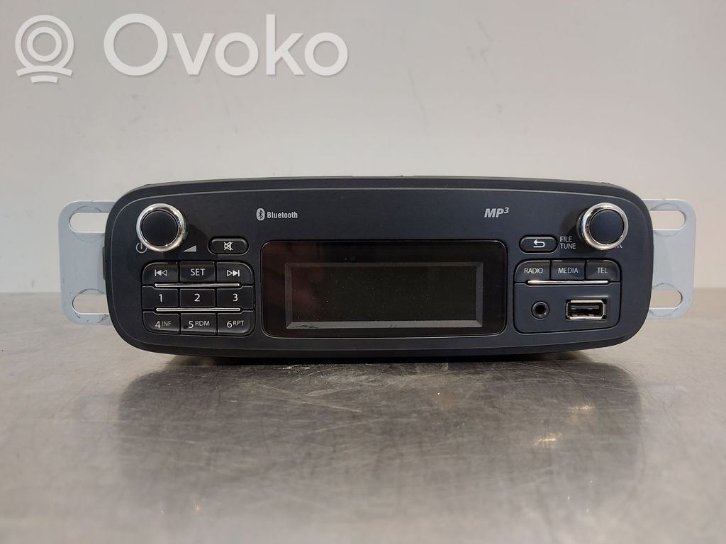 Renault Clio IV Unité principale radio / CD / DVD / GPS 