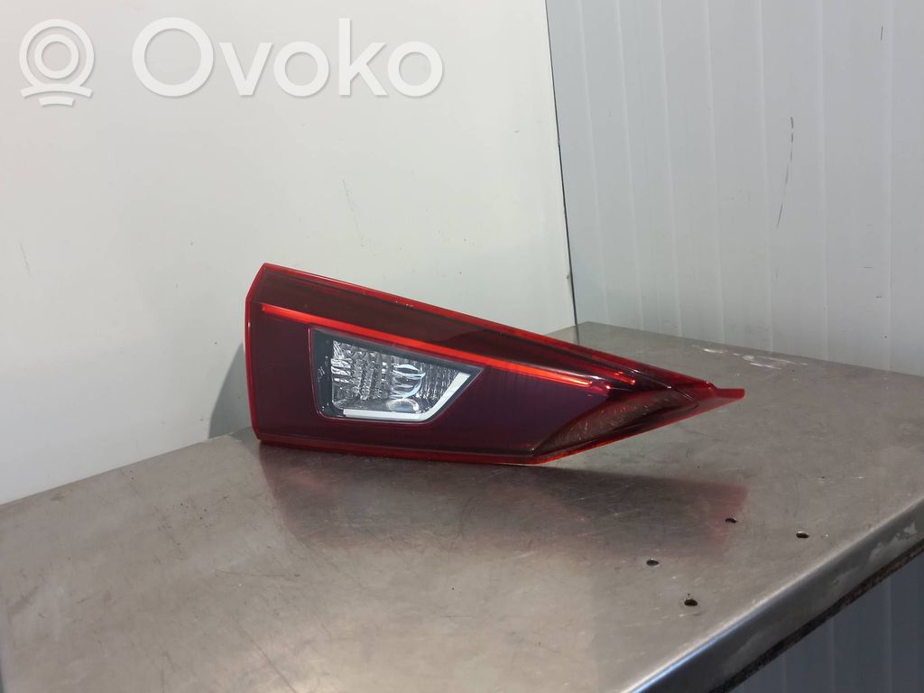 Mazda 3 II Takaluukun takavalot 