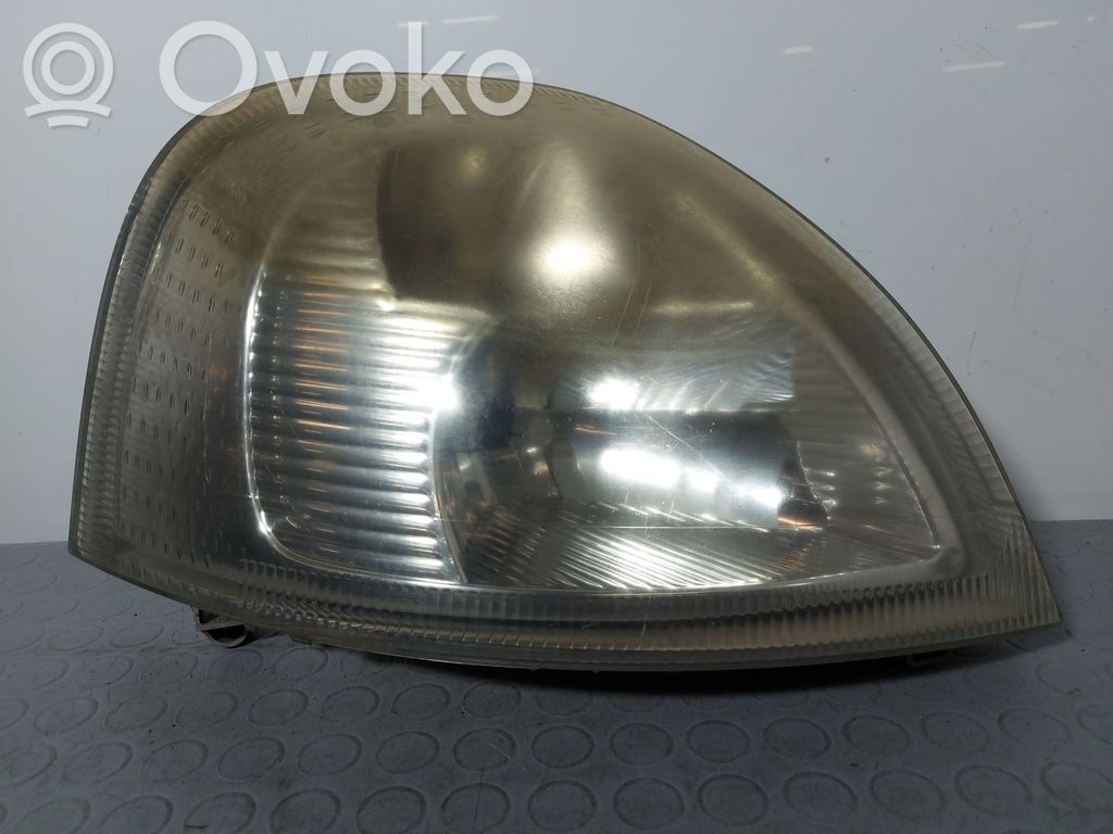 Renault Master II Headlight/headlamp 
