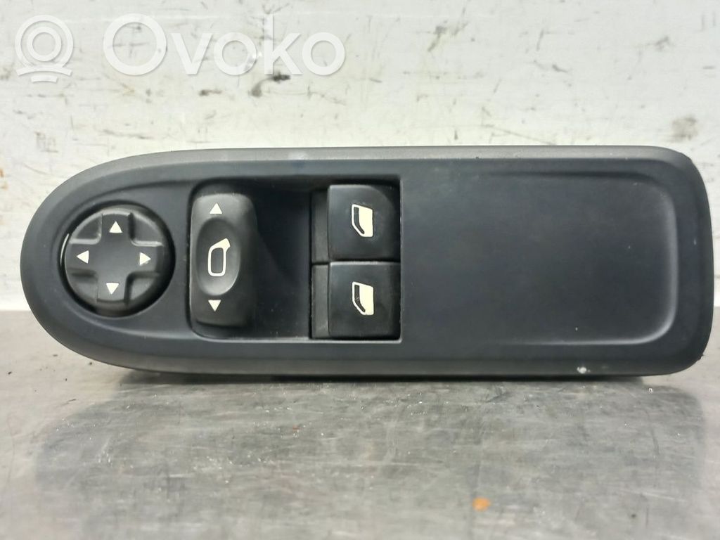 Citroen C3 Electric window control switch 