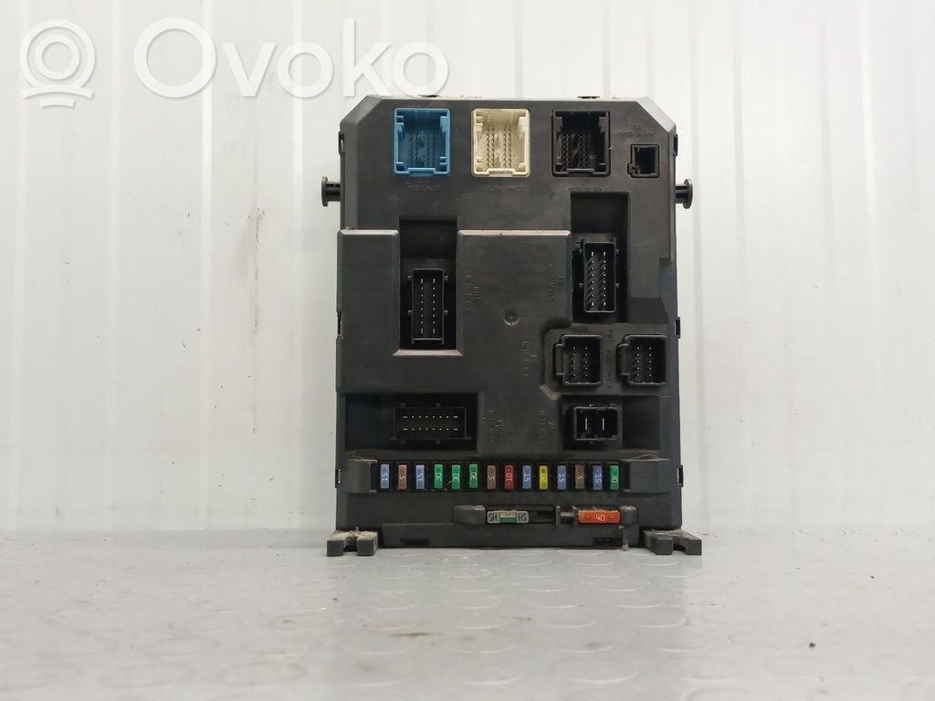 Ford Focus Módulo de fusible 