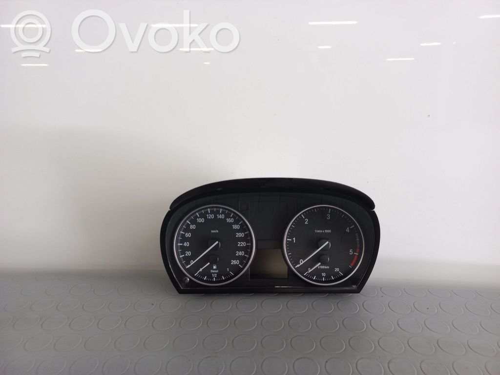 BMW 3 E92 E93 Nopeusmittari (mittaristo) 