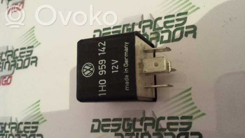 Mercedes-Benz GLA H247 Other relay 