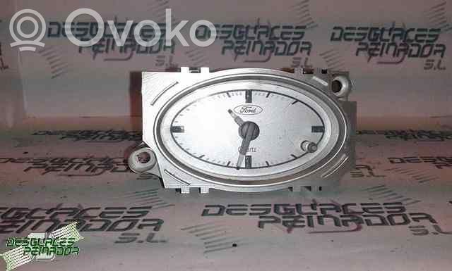Ford Mondeo Mk III Другая деталь панели 