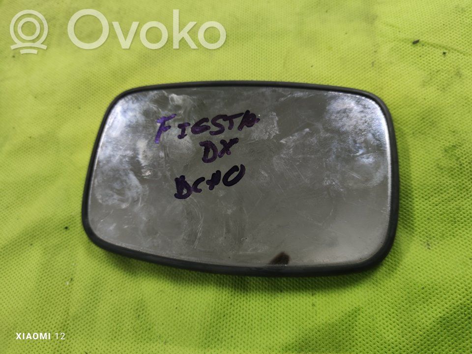 Ford Fiesta Side middle window/glass 