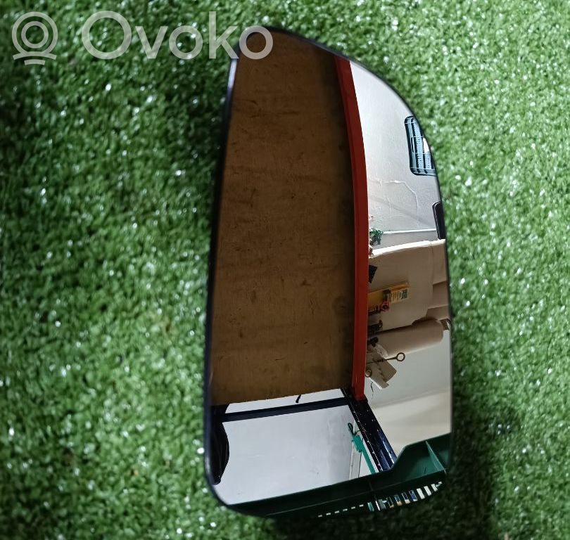 Szyba boczna karoseryjna środkowa   1051631020,316577