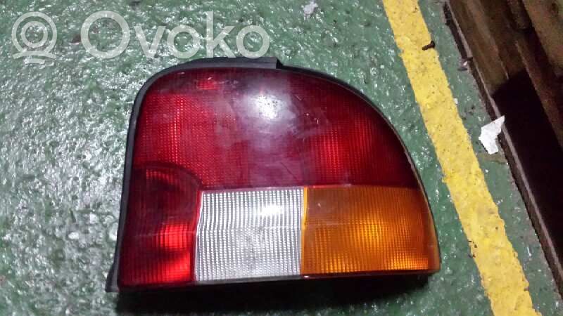 Chrysler Neon II Rear/tail lights 