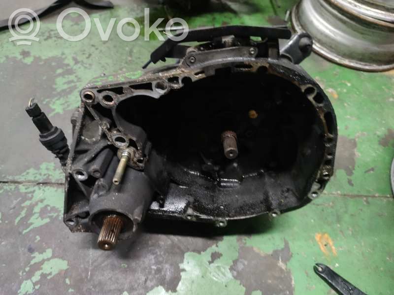 Renault Clio I Cutie viteze manuală cu 5 trepte 