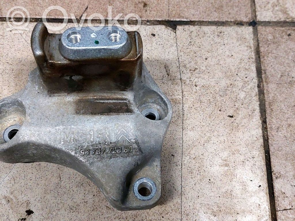 Citroen C4 II Picasso Gearbox mounting bracket 