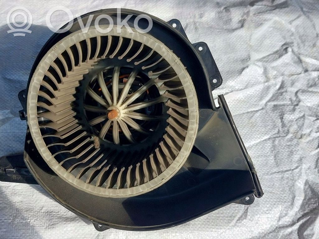 Skoda Fabia Mk3 (NJ) Pečiuko ventiliatorius/ putikas 