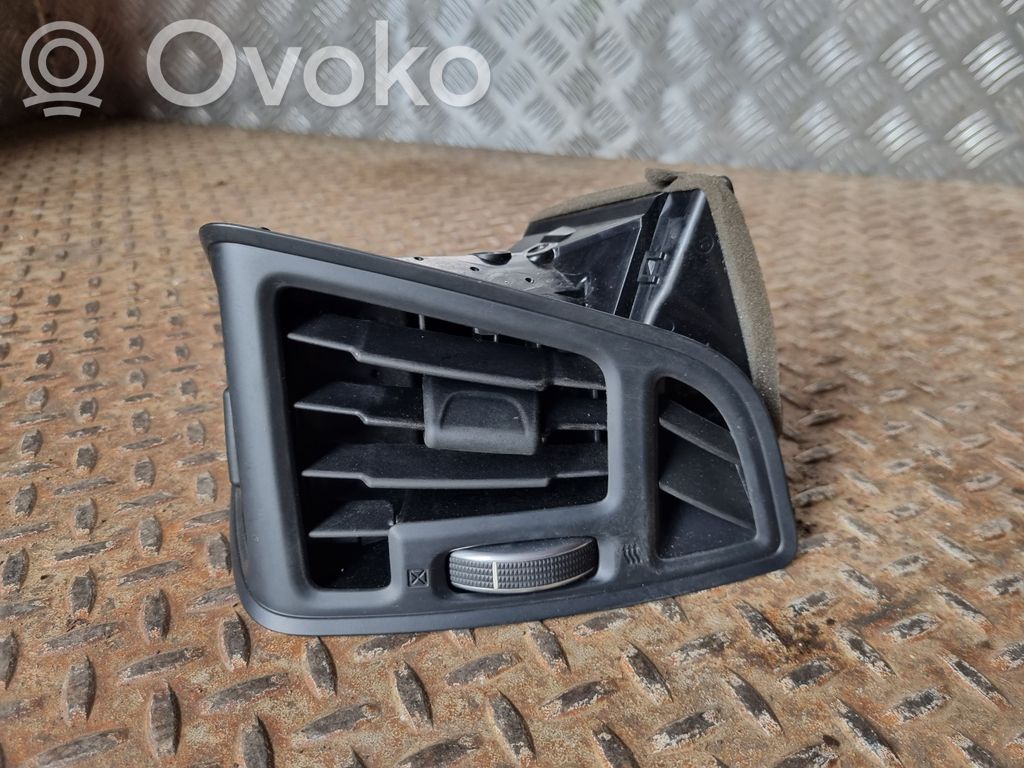 Ford Kuga II Boczna kratka nawiewu deski rozdzielczej 