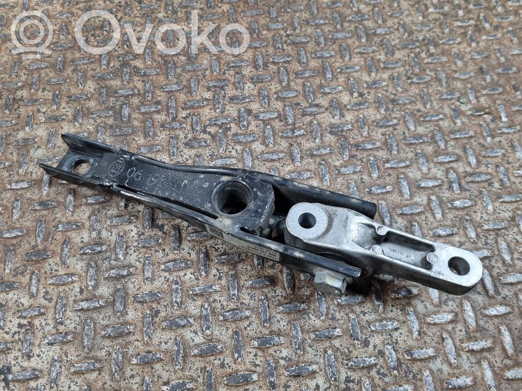 Audi A3 S3 8V Gearbox mounting bracket 