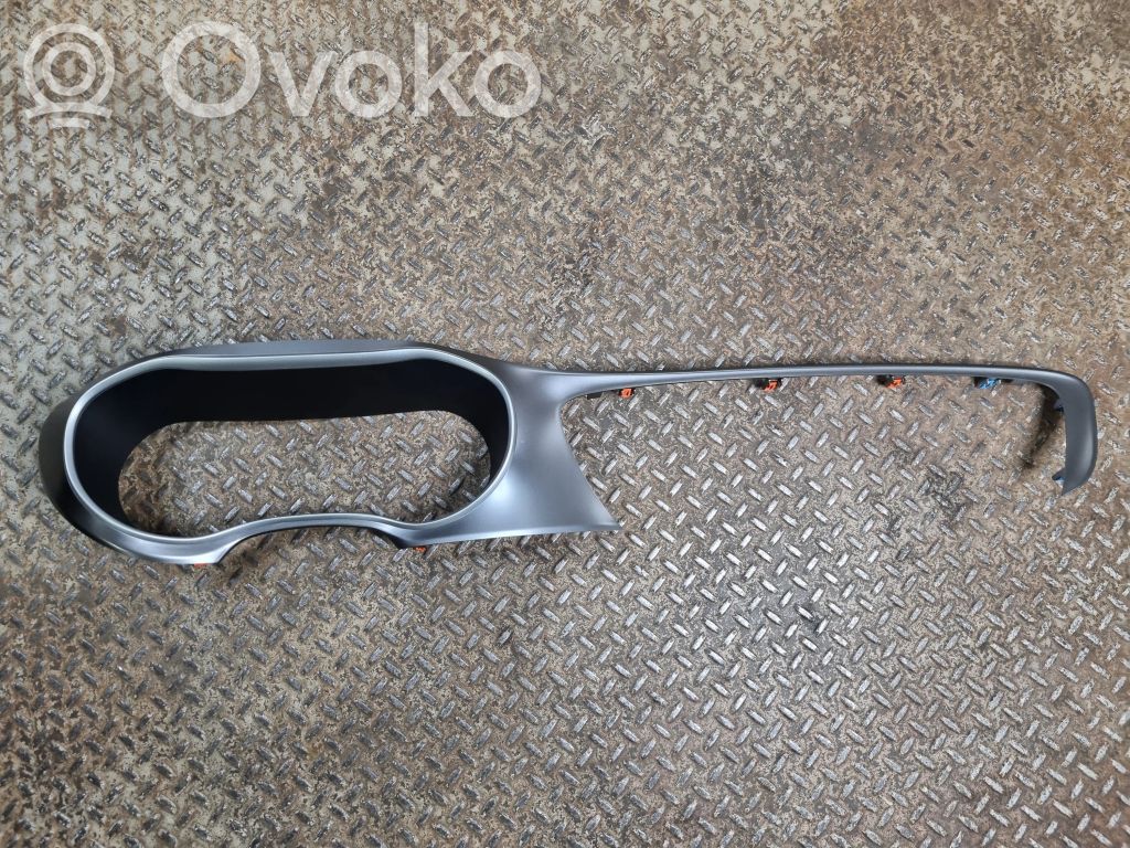 Chrysler Pacifica Dashboard trim 