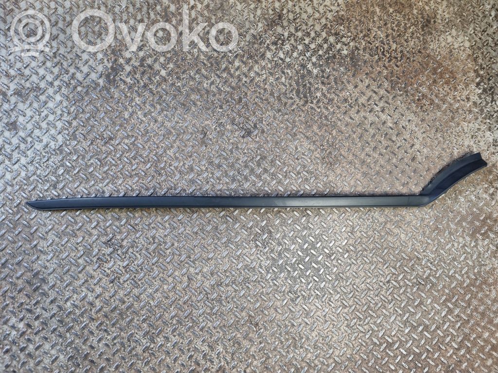 Volvo XC40 Windshield trim 