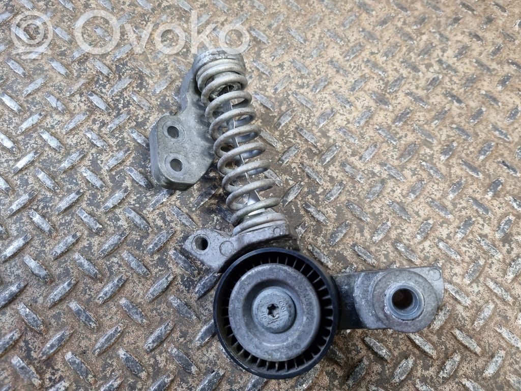 Volvo XC40 Diržo įtempėjas 