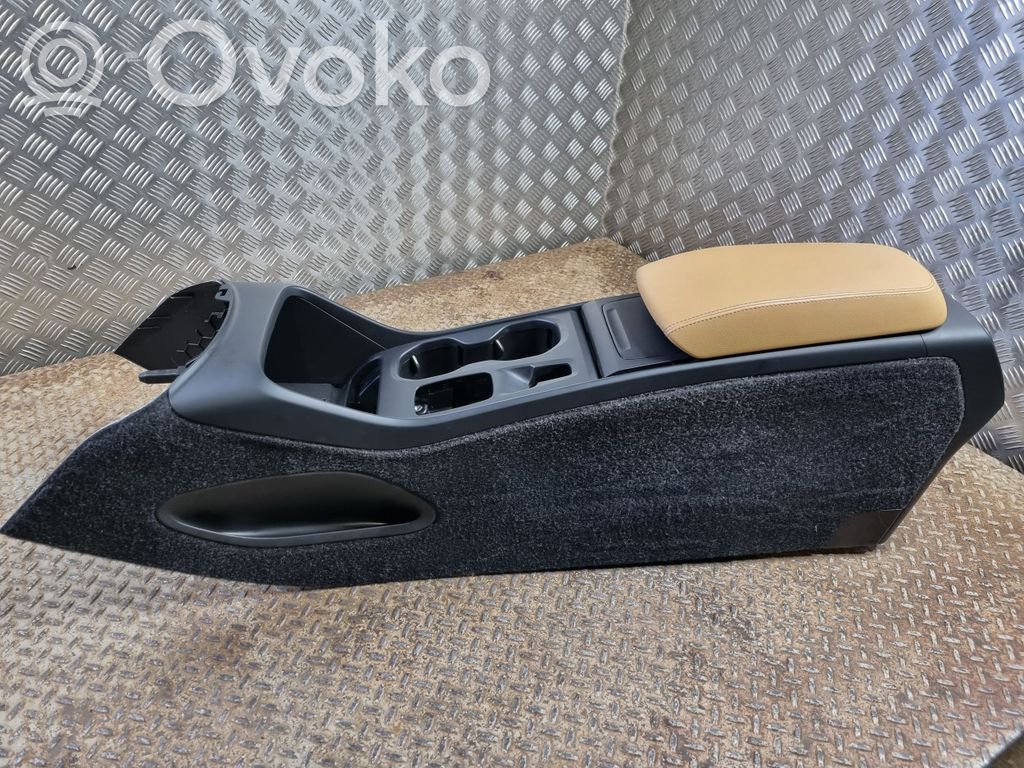 Volvo XC40 Consola central 