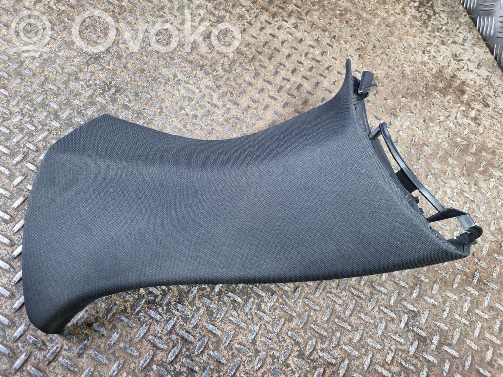 Citroen DS5 C-pilarin verhoilu 