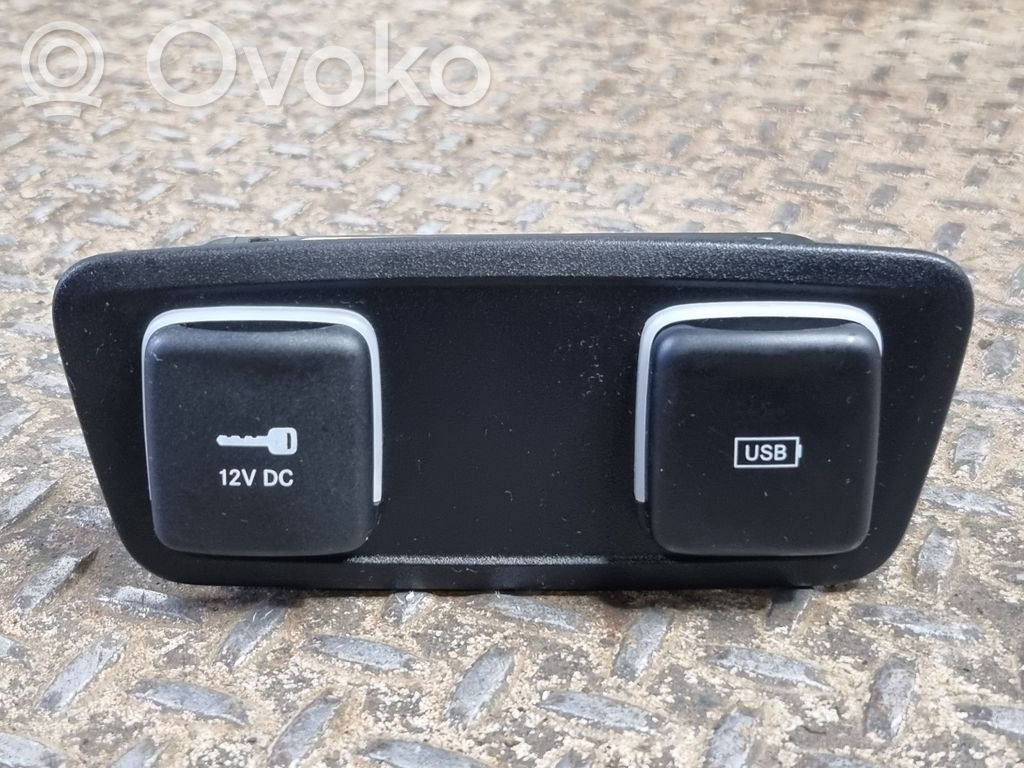 Chrysler Pacifica USB jungtis 