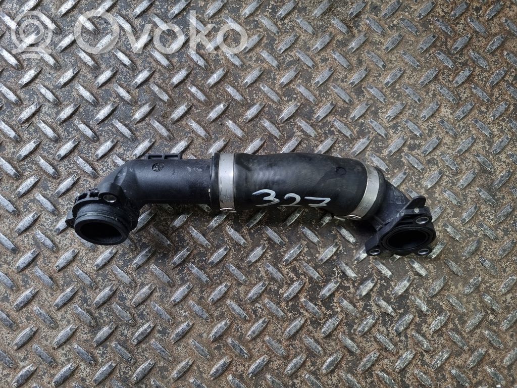 BMW 2 F44 Engine coolant pipe/hose 