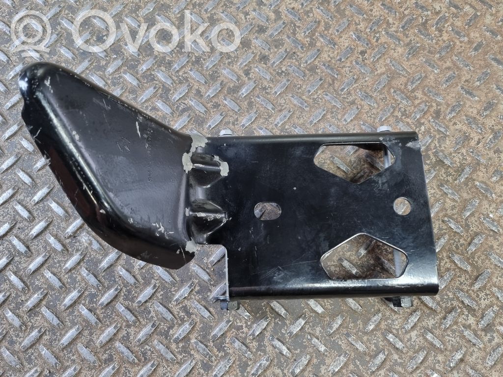 Dodge Challenger Soporte del parachoques delantero 