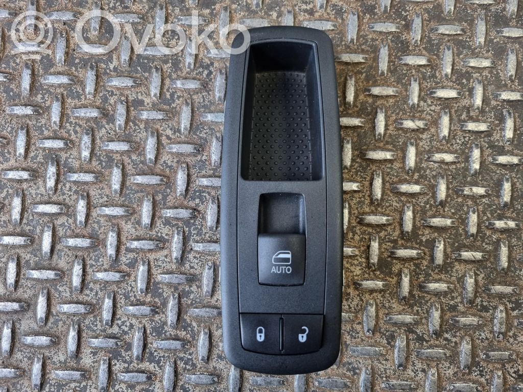 Dodge Durango III Electric window control switch 