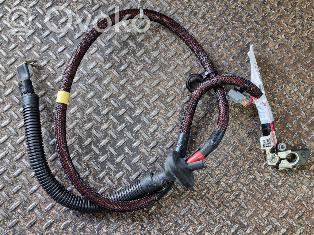 Dodge Durango III Cable positivo (batería) 