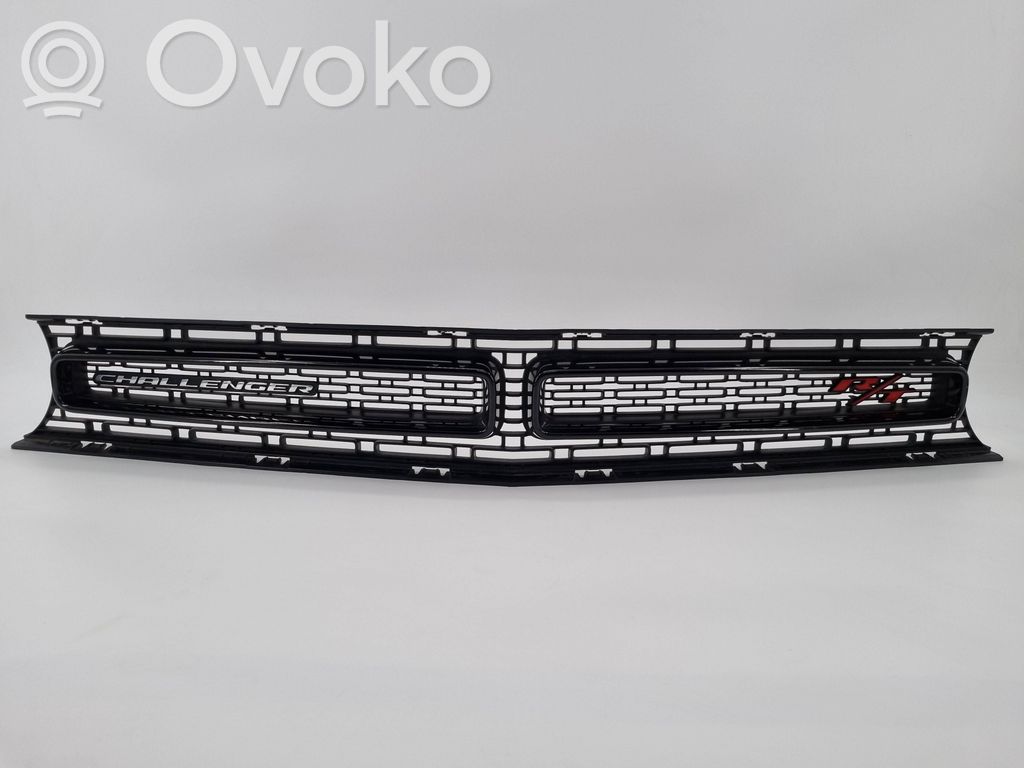 Dodge Challenger Maskownica / Grill / Atrapa górna chłodnicy 