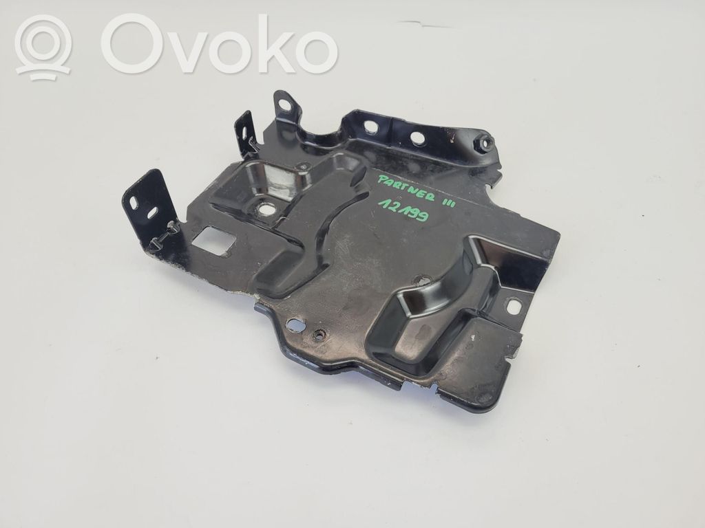 Citroen Berlingo Podstawa / Obudowa akumulatora 