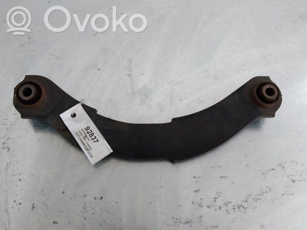 Brazo de suspensión trasera