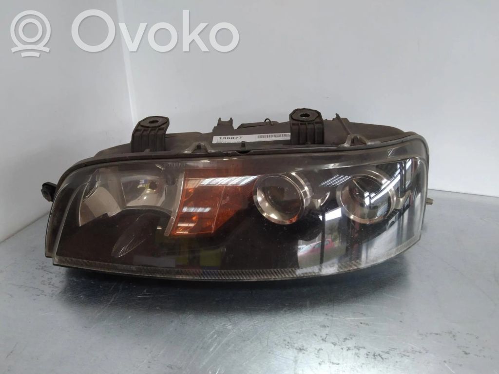 Fiat Punto (188) Lampa przednia 