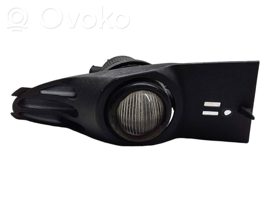 Miglas lukturis priekšā   15563600