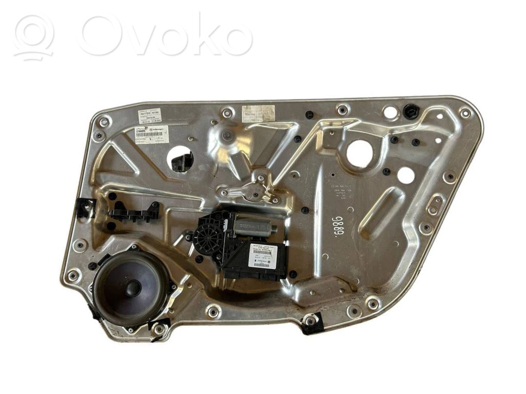 Regulador manual de la ventanilla trasera   3D7839756E,3D0959704D,05074385,3D4839016C,E038060210A,E038060532