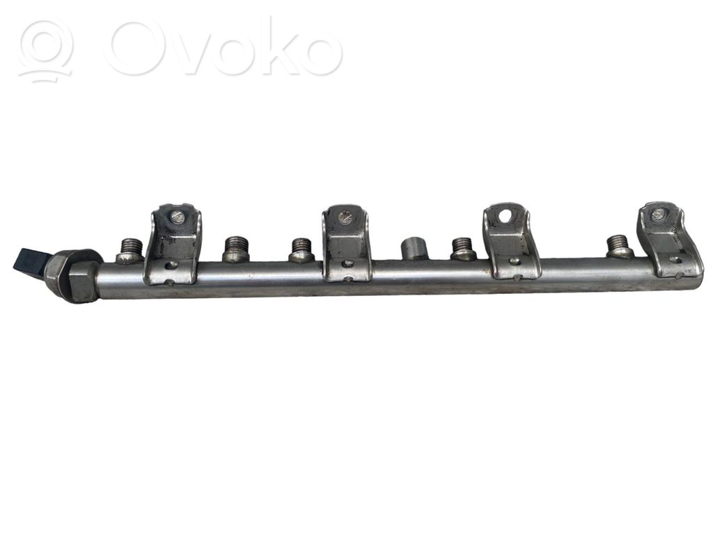 Fuel main line pipe   7547599