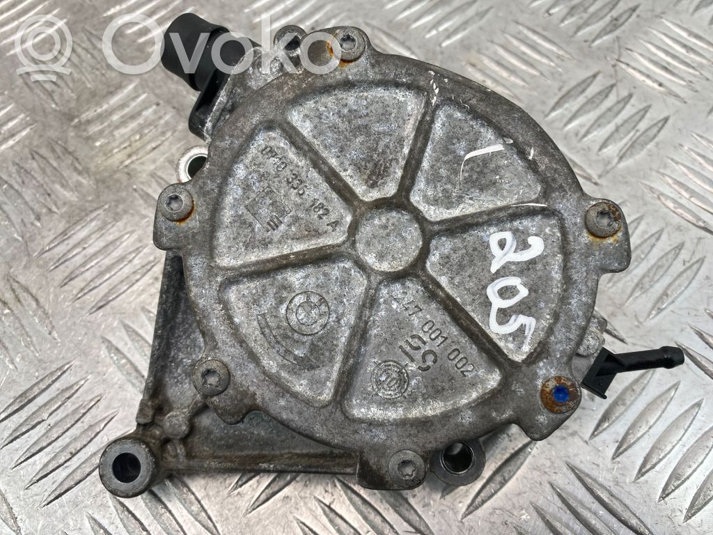 BMW 5 F10 F11 Vacuum pump 