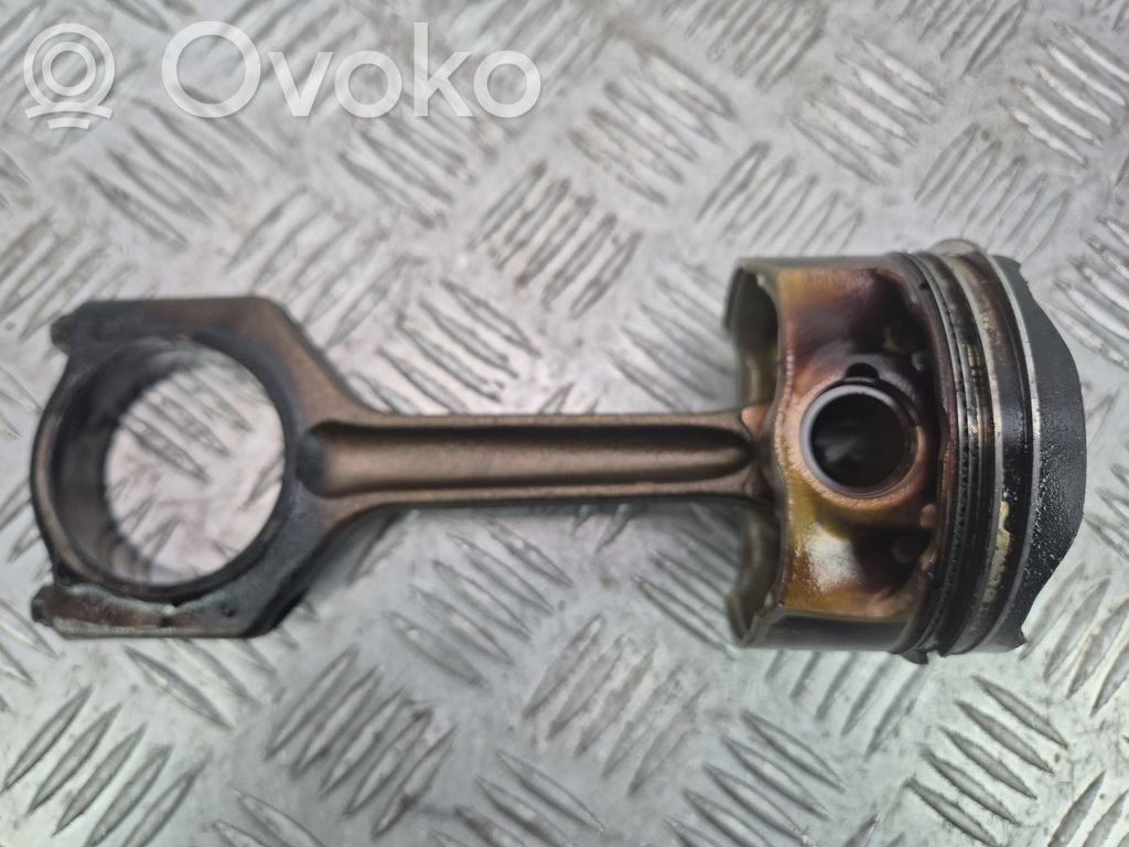 BMW X5 E70 Pistón con biela 