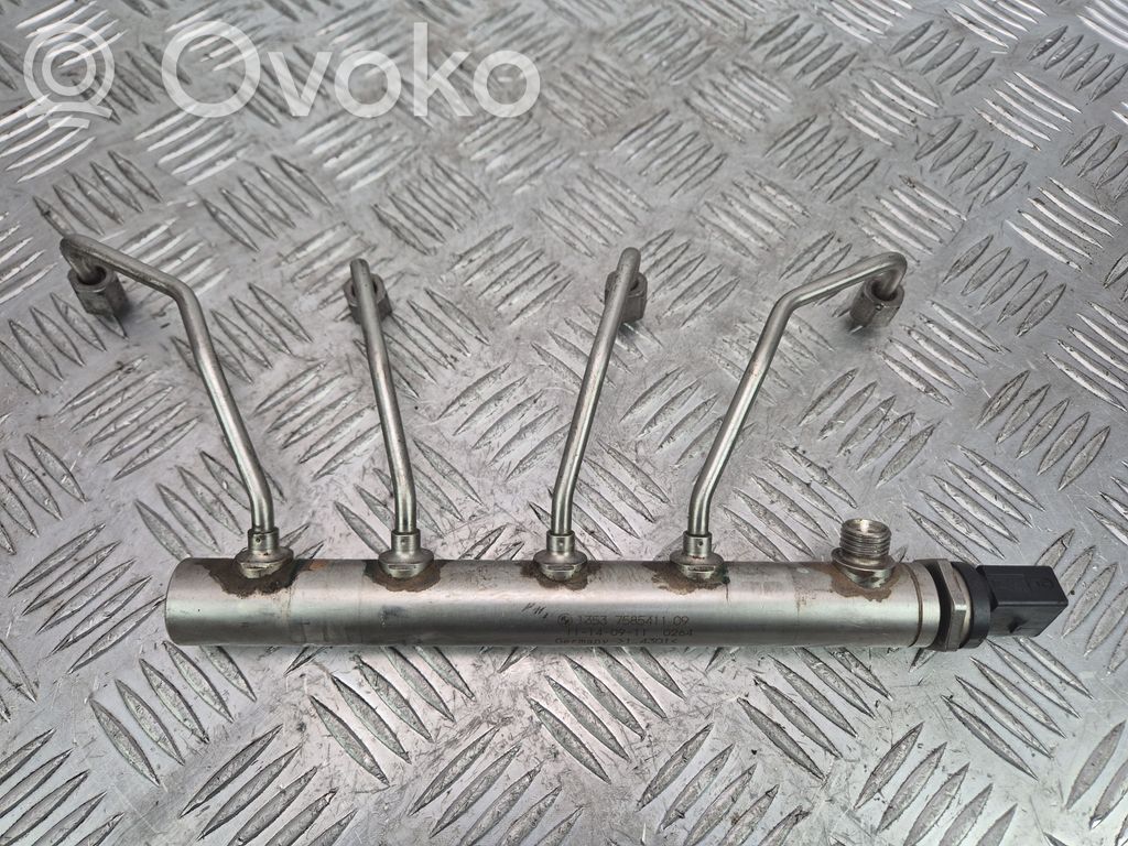 BMW 3 F30 F35 F31 Polttoainepääputki 