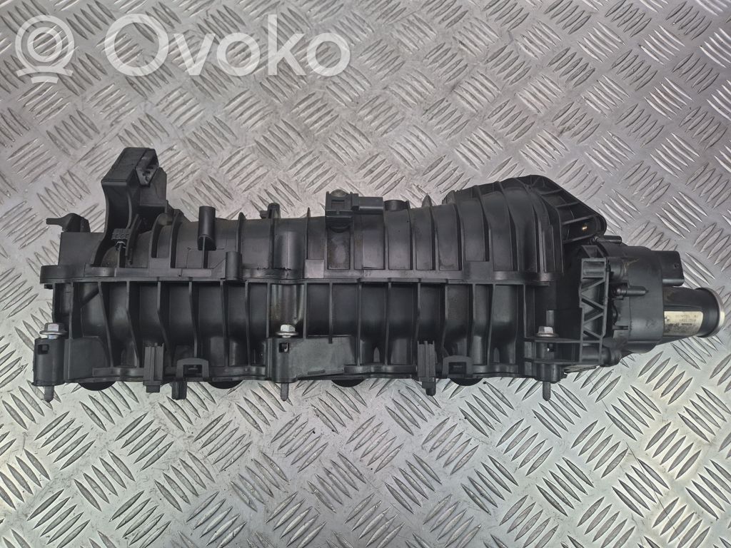 BMW 3 F30 F35 F31 Ieplūdes kolektors 