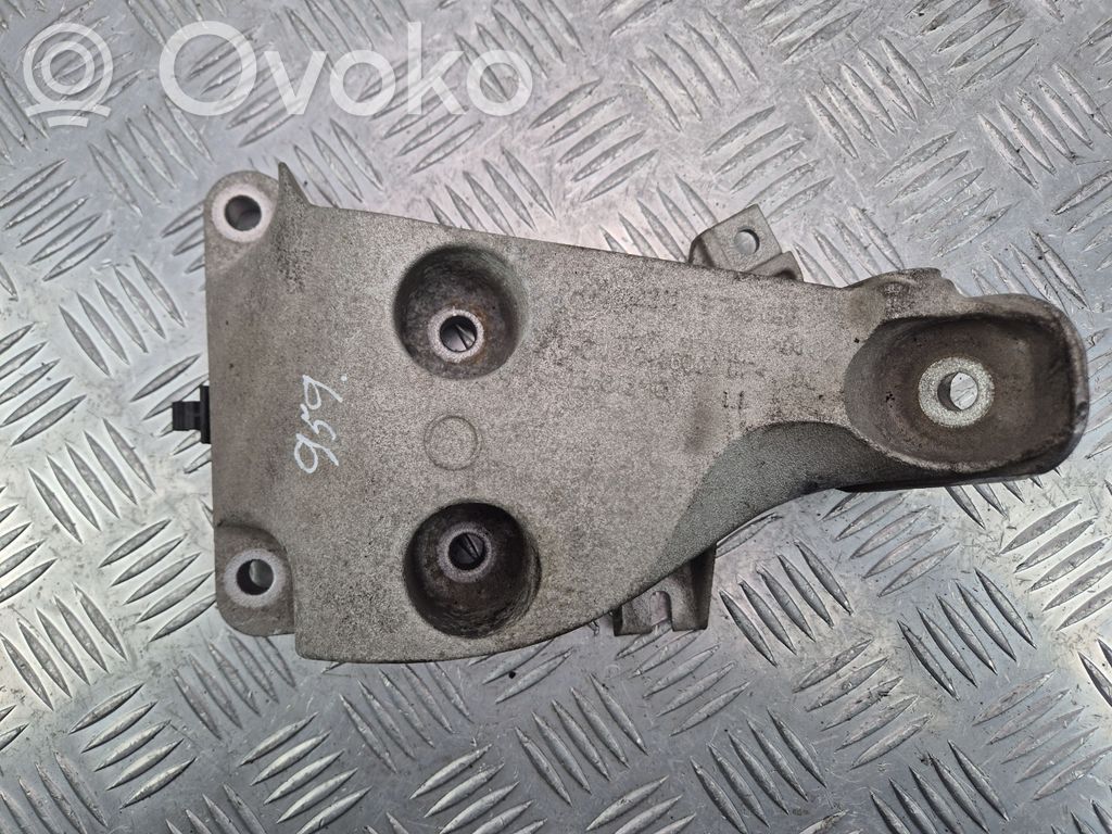 BMW 5 F10 F11 Engine mounting bracket 