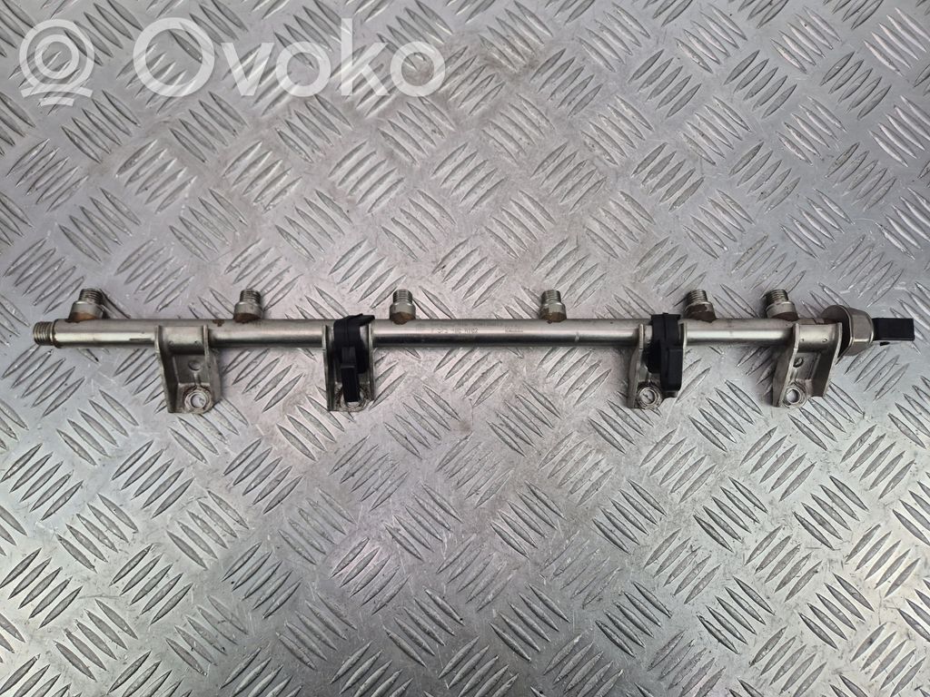 BMW 7 F01 F02 F03 F04 Polttoainepääputki 