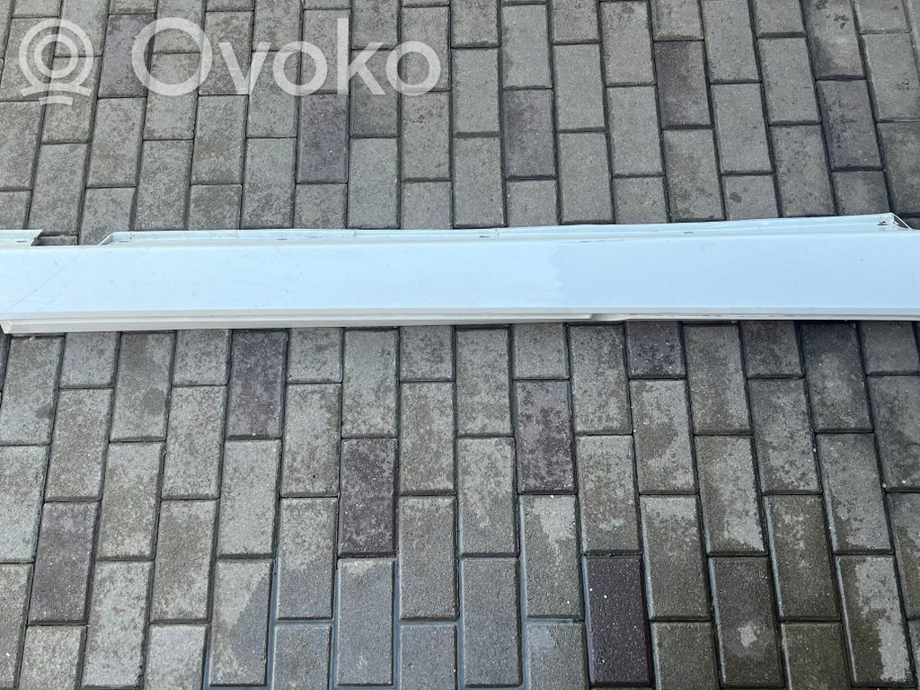 Sill   51777178122,51777178122