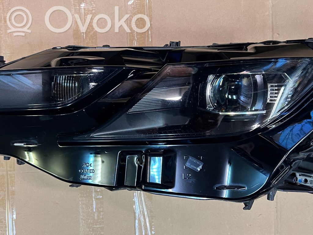 Volkswagen Arteon Lampa przednia 