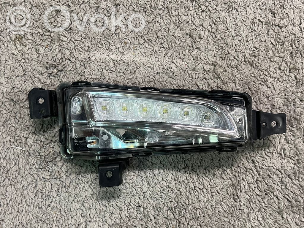 Suzuki Vitara (LY) Miglas lukturis priekšā 