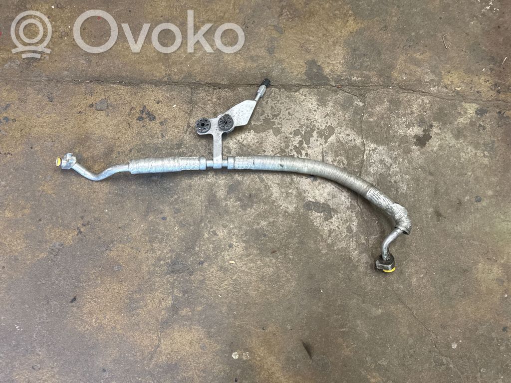 BMW 5 E60 E61 Ilmastointilaitteen putki (A/C) 