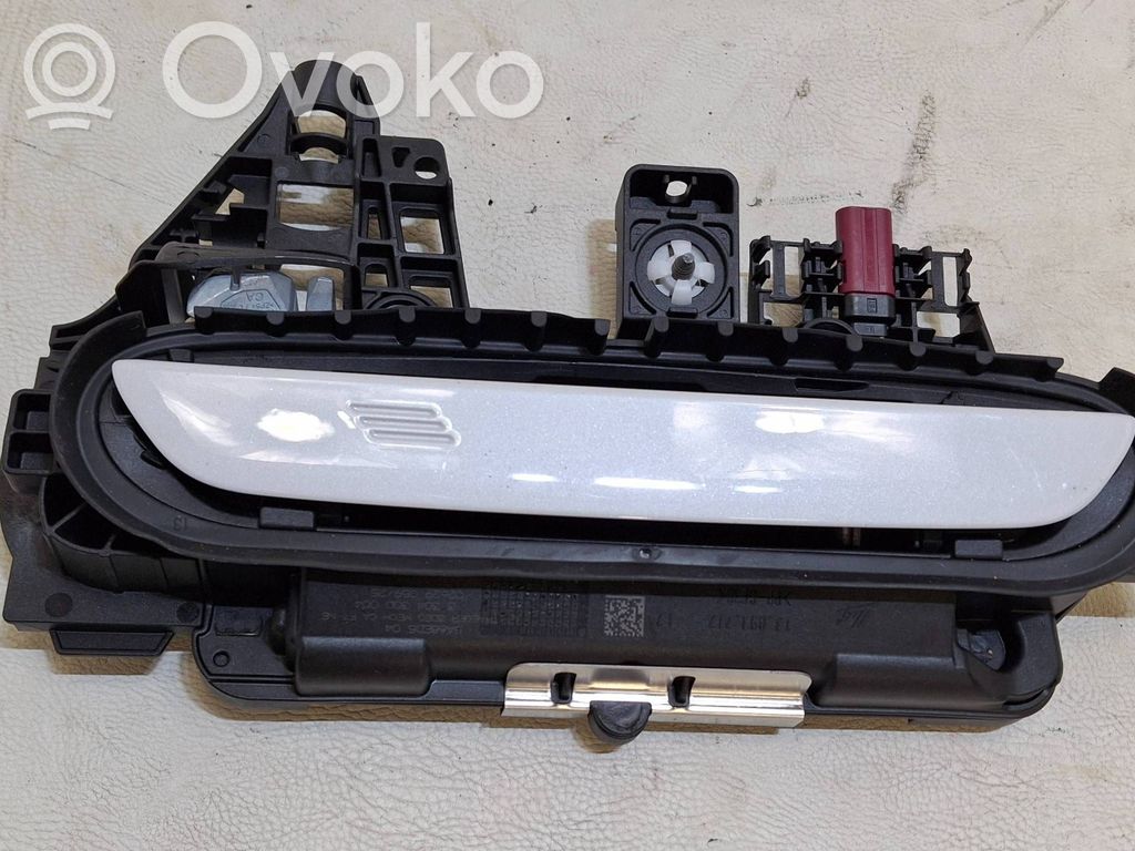 BMW X1 U11 Etuoven ulkokahvan kehys 