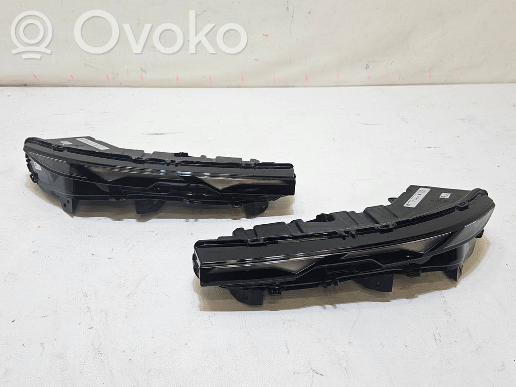 Headlight/headlamp   9880471,9880472
