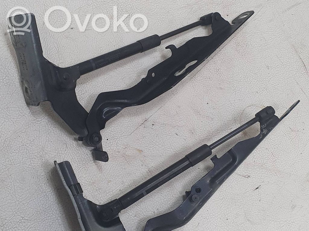 Engine bonnet/hood hinges   30799178,30799179