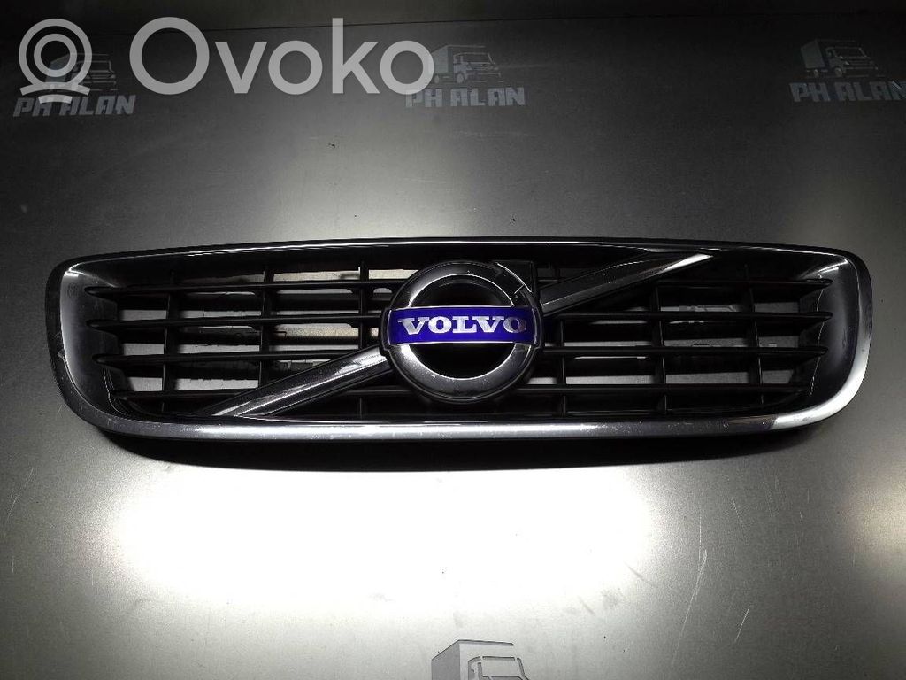 Volvo V50 Maskownica / Grill / Atrapa górna chłodnicy 