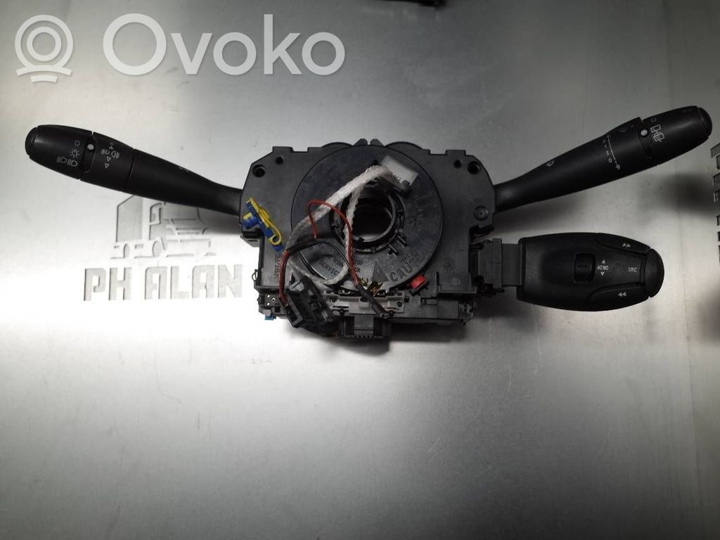 Citroen Berlingo Multifunctional control switch/knob 