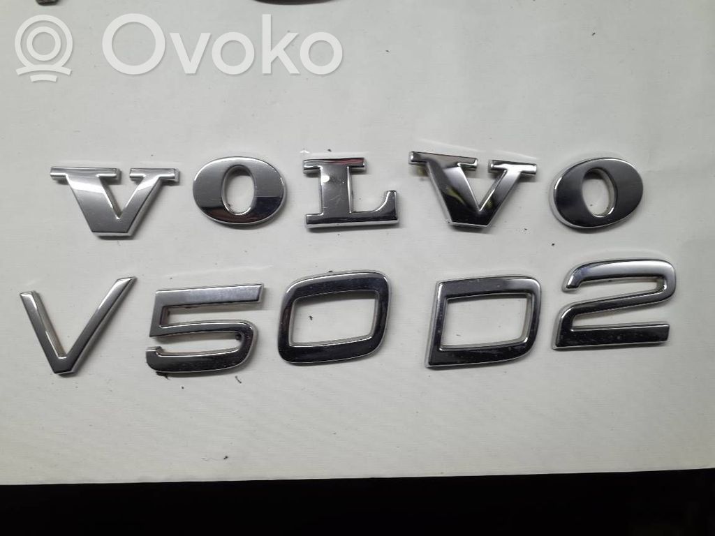 Gamintojo ženkliukas/ modelio raidės